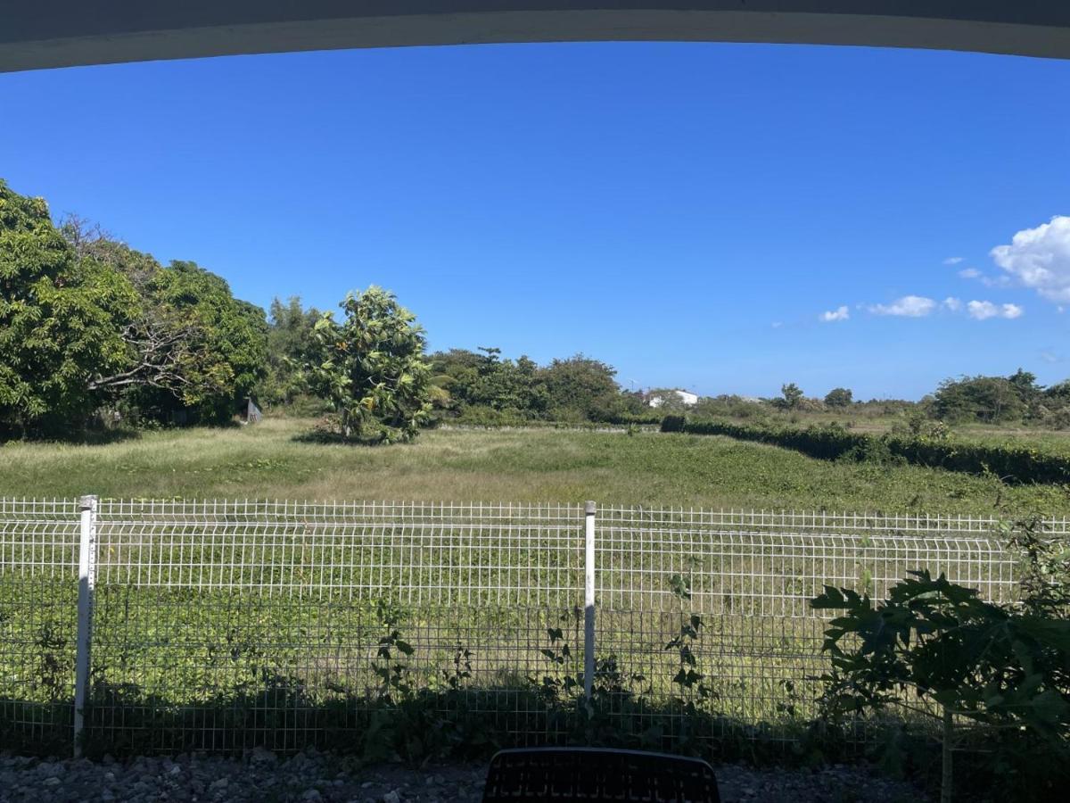 Bungalow De Rose Petit-Canal ภายนอก รูปภาพ